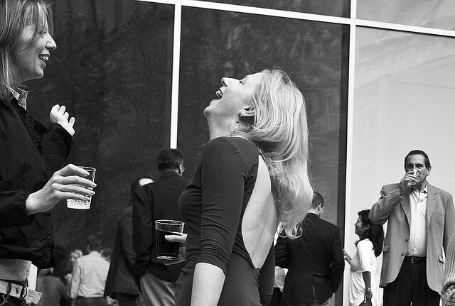 How To Be Around People Who Drink