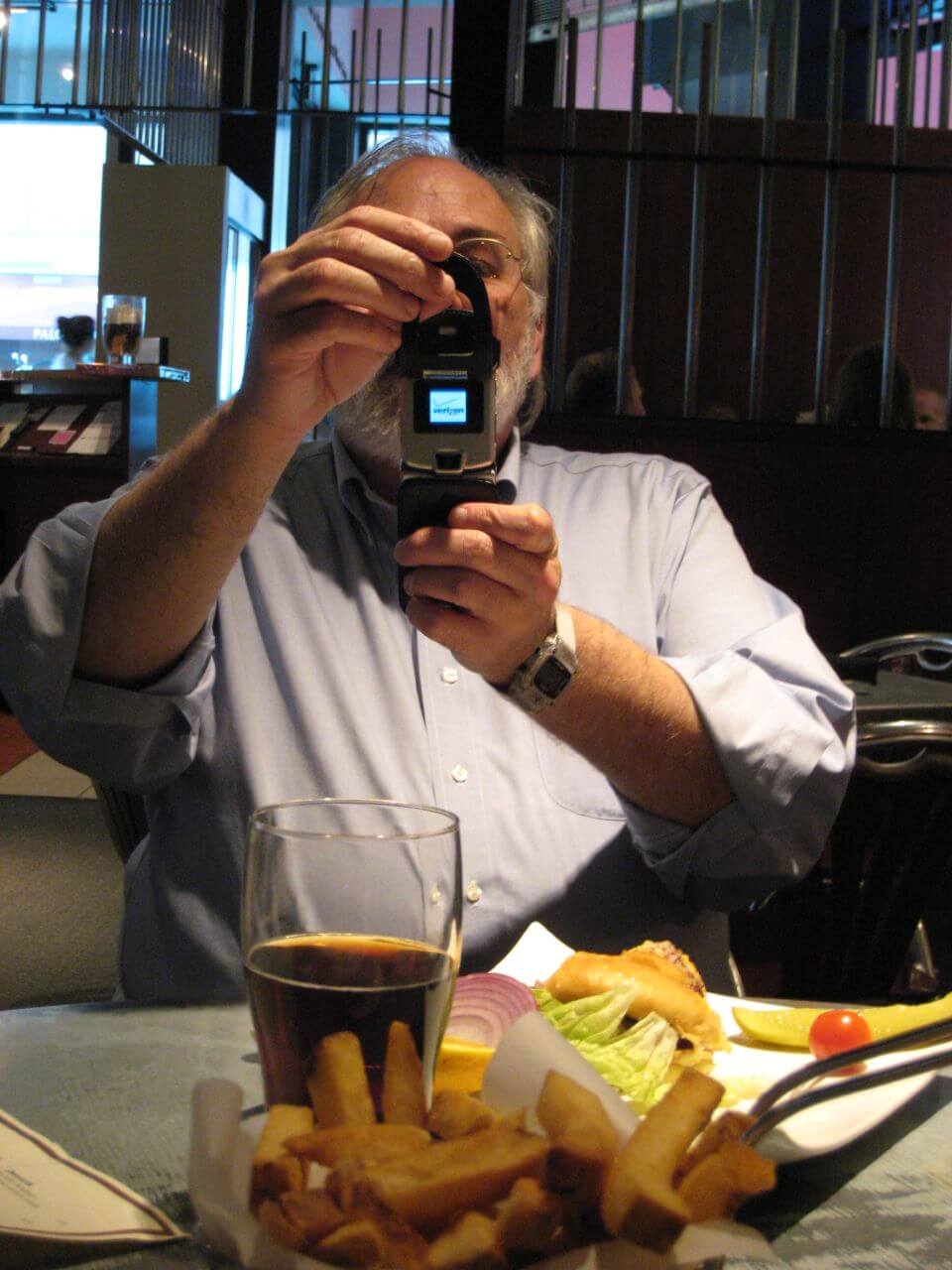 13 Joys Your Phone Might Be Stealing From You