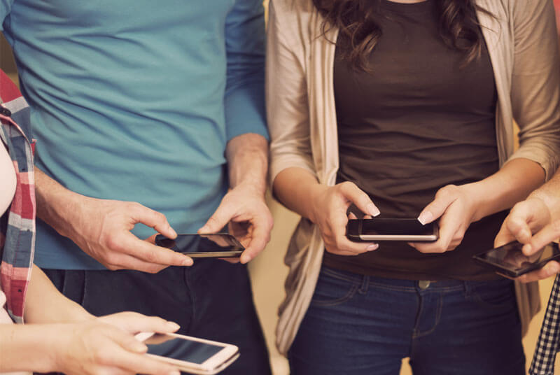 The Infectious Addiction to Smartphones