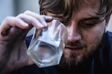 man in need of alcoholism rehab