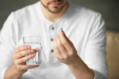 man in need of benzodiazepine addiction treatment due to his suffering from benzodiazepine addiction 
